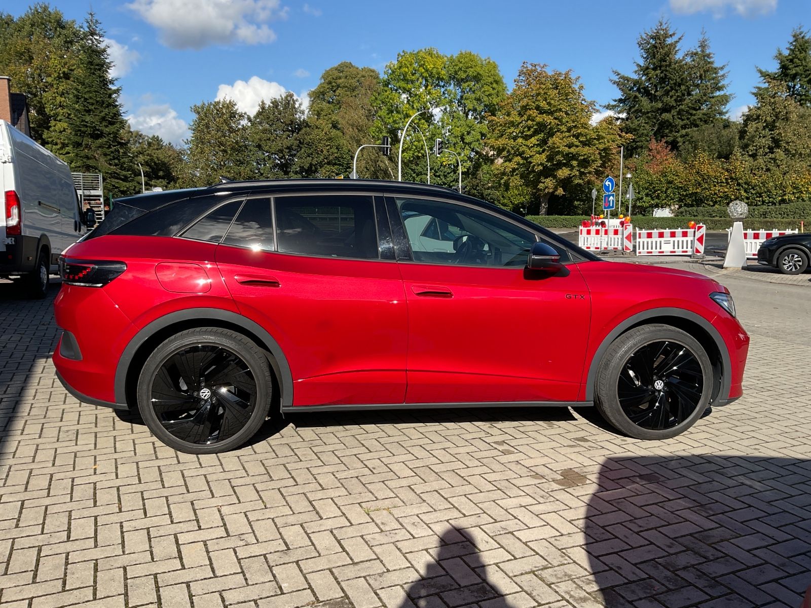 Fahrzeugabbildung Volkswagen ID.4 GTX 82 kWh 4M,Panorama,AHK,Navi,Kamera