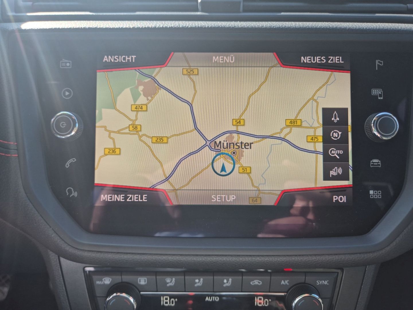 Fahrzeugabbildung SEAT Arona 1.0 TSI Navi Dig. Cockpit Soundsystem ACC
