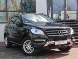 Mercedes-Benz ML 350 BlueTEC 4MATIC Autom. Leder 360° AHK - Mercedes-Benz ML 350 in Düsseldorf