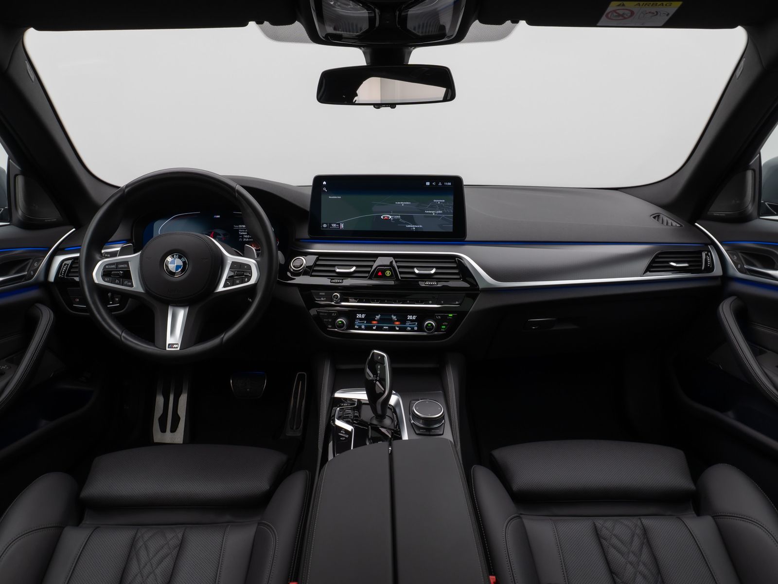Fahrzeugabbildung BMW 530d M Sport Panorama 360°DAB H/K Komfort 20Zoll