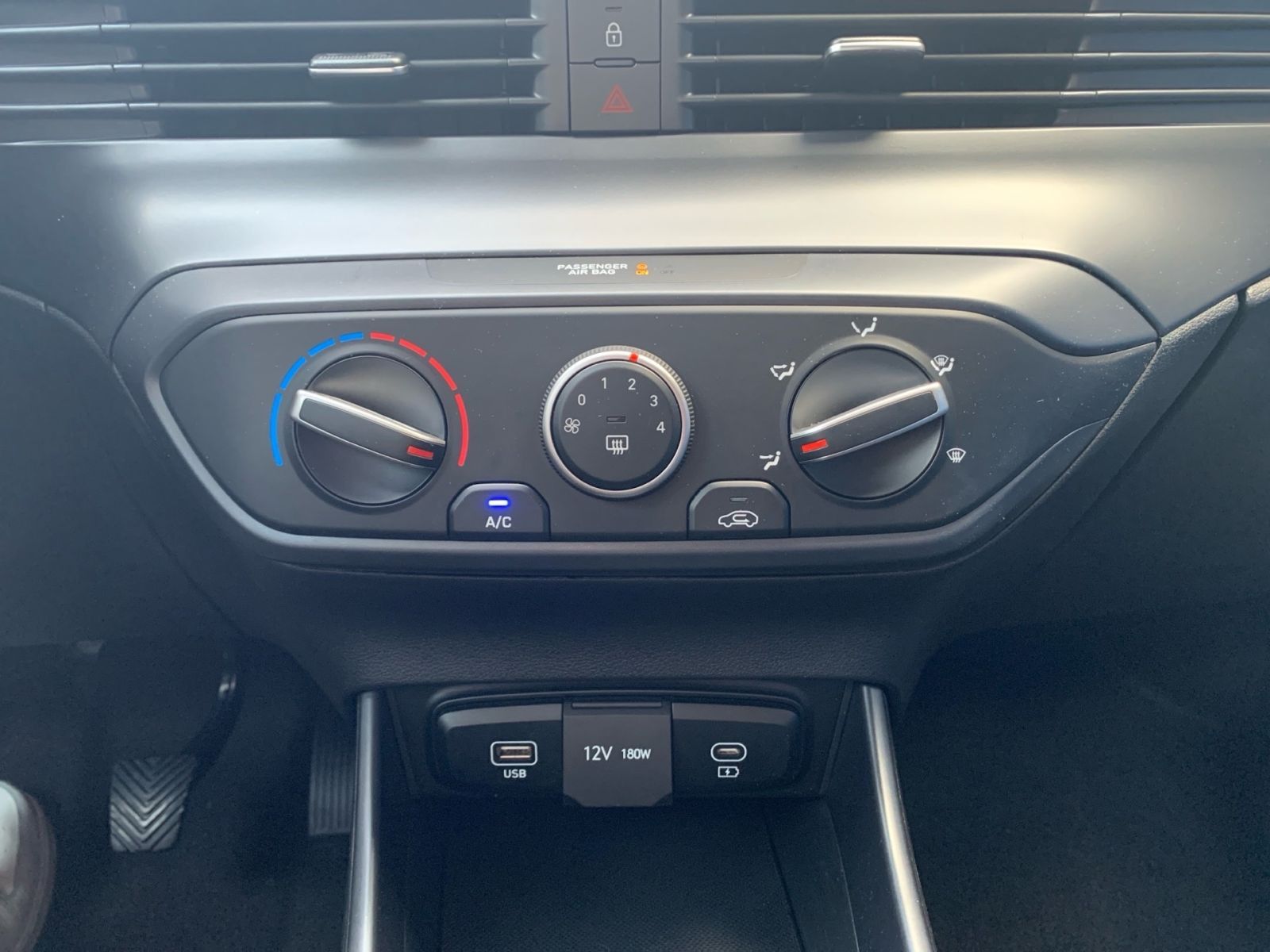 Fahrzeugabbildung Hyundai BAYON 1.0 T-GDI Select Navi Kamera