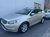 Volvo XC60 D3 Momentum Geartronic+SENSUS+LEDER+PDC+AHK - Volvo Gebrauchtwagen in Düsseldorf
