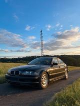 BMW e46 318i - BMW 318 aus 2000: 318i