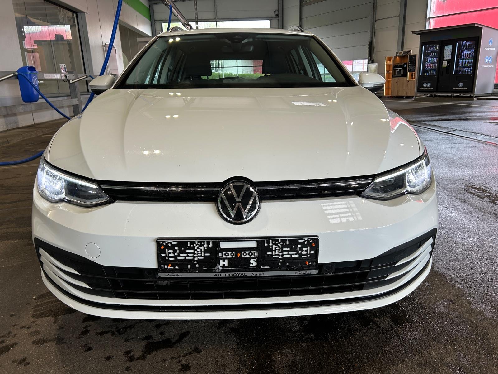 Volkswagen Golf VIII Variant Life DSG