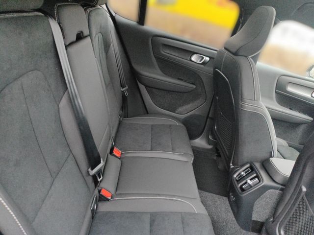 VOLVO EC40 (Bild 18 von Array)