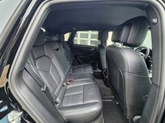 Fahrzeugabbildung Macan Luftfederung Navi Leder Memory Sitze Sound