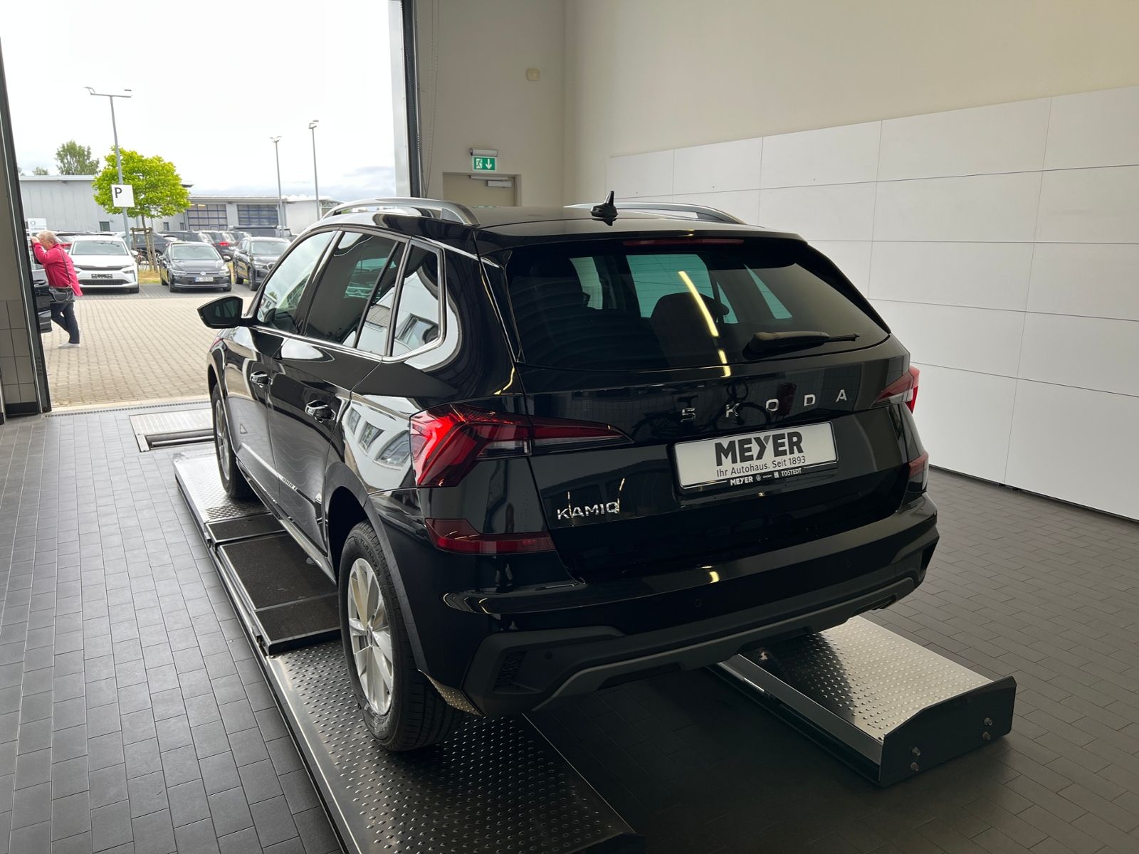 Fahrzeugabbildung SKODA Kamiq Selection 1.0 TSI DSG *ACC, LED, Kamera, S