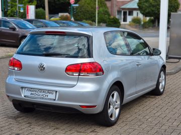 Volkswagen Golf - 11