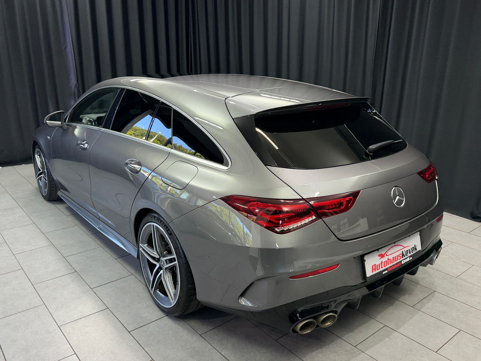 Fahrzeugabbildung Mercedes-Benz CLA 45 AMG Shooting Brake 4Matic|VOLL|