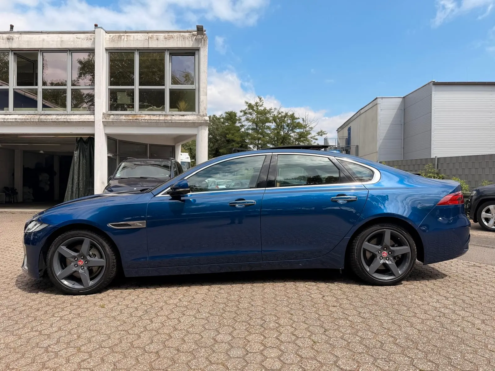 Jaguar XF D200 Mild-Hybrid AWD HSE R-DYNAMIC S