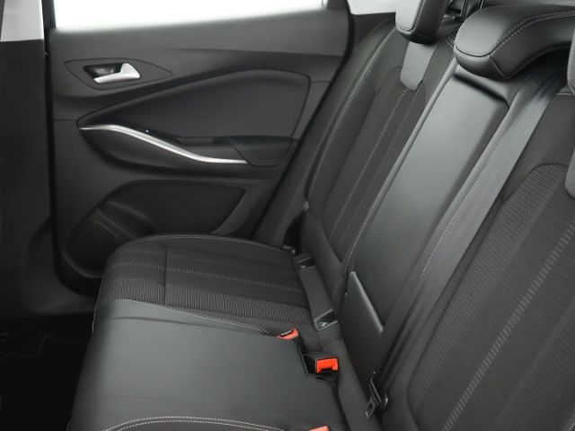 Grandland GS CDTI AT+AHK+LED MATRIX+NAVI+360 GRA