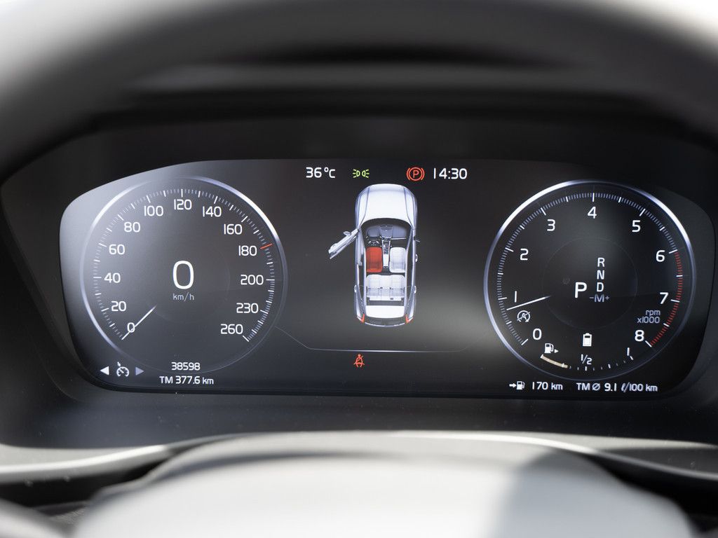 Volvo XC40 B4 Momentum Pro AWD LED W-LAN NAVI KAMERA foto 16