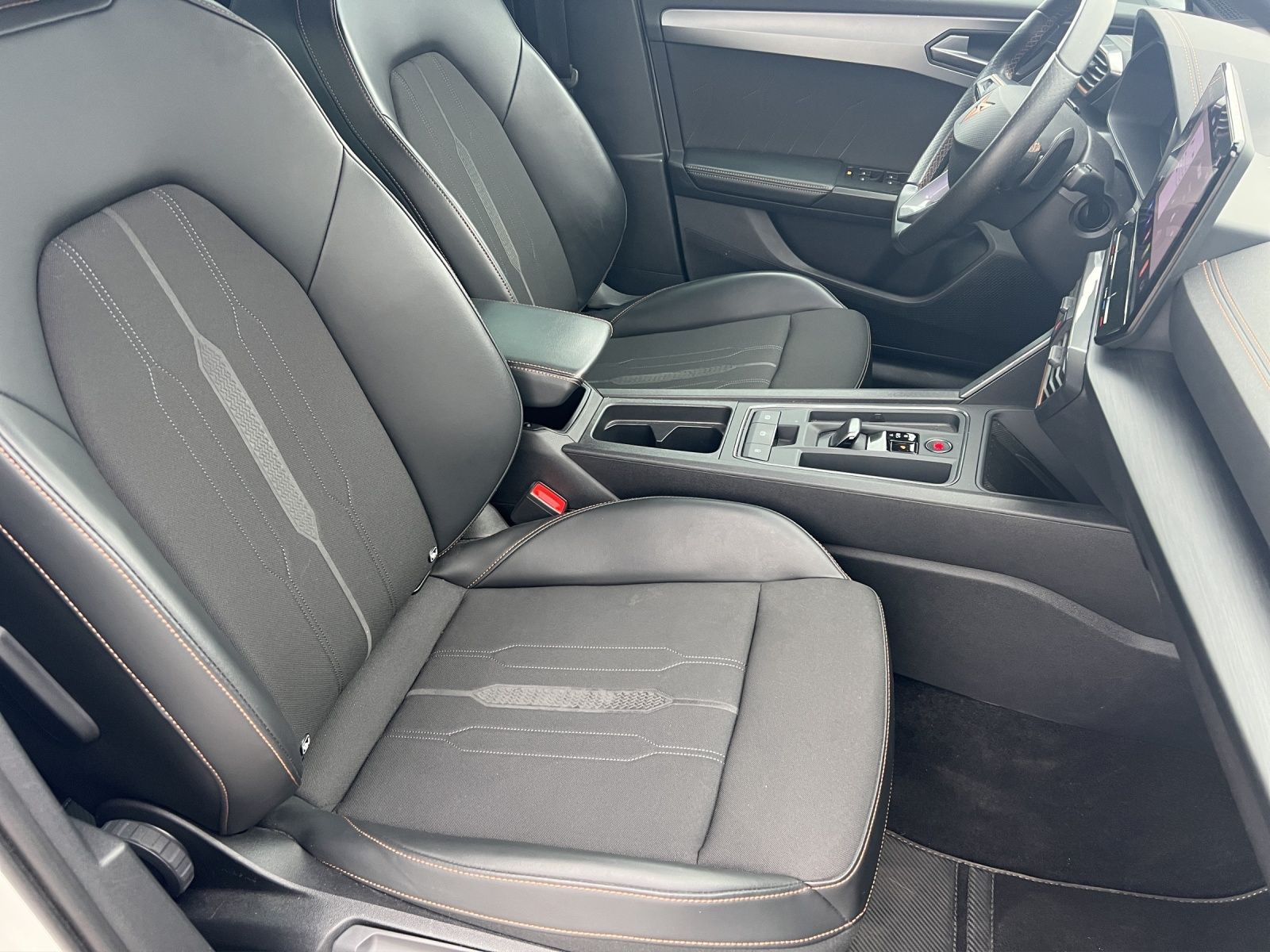 Fahrzeugabbildung CUPRA Formentor 4Drive TSI Navi Pano LED