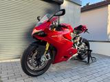 Ducati Panigale 1199 S - Motorräder in Halle