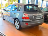 Honda Civic Lim. 5-trg. 1.6 i LS Automatik / 2. Hand - Honda Gebrauchtwagen von 2005