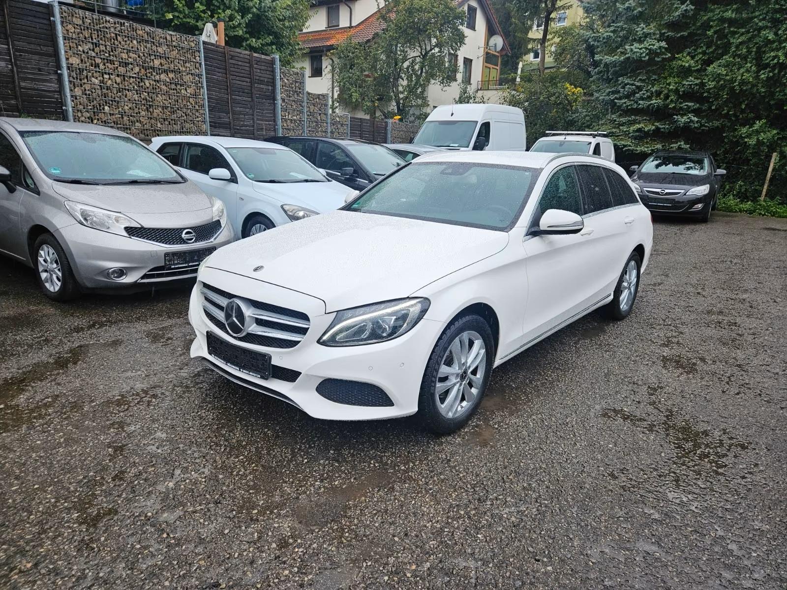 Mercedes-Benz C 200 C -Klasse T-Modell C 200 T 4Matic