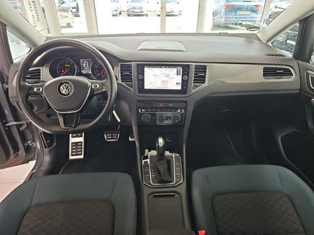 Fahrzeugabbildung Volkswagen Golf Sportsvan 1.5 TSI DSG IQ.DRIVE LED NAVI