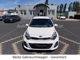 Kia Rio Dream Team*1.Hand*Navi*Rückfahrkamera*CarPla - gebrauchte Kia Rio aus dem Jahr 2015