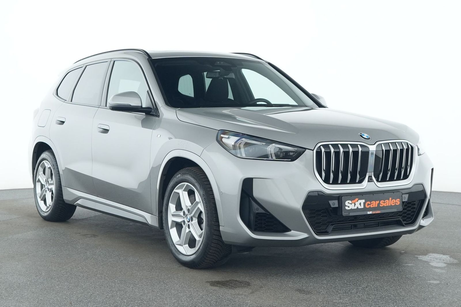BMW X1 xDrive 23i M Sport PANO HUD ad.LED ACC AHK