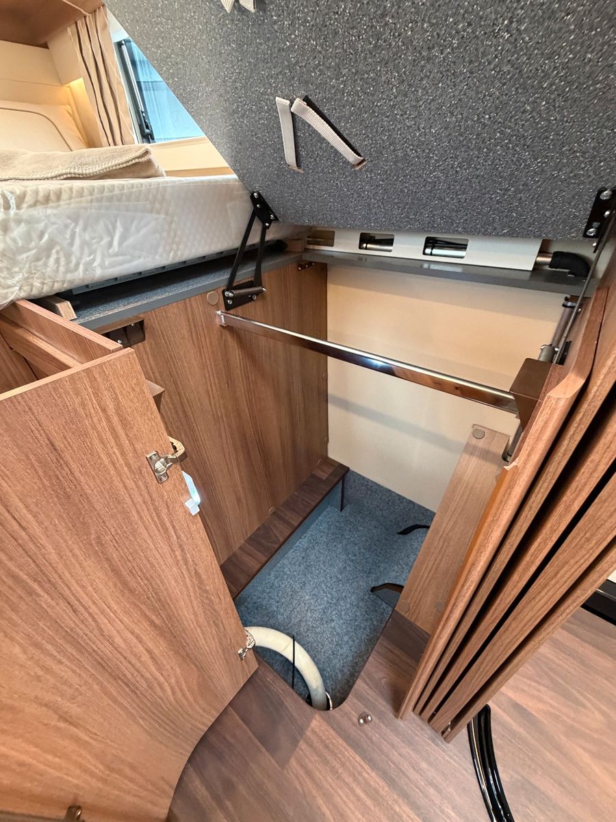 Fahrzeugabbildung Carthago chic e-line 50 LE DA Mastervolt