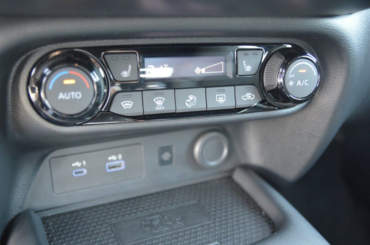 Fahrzeugabbildung Nissan Juke   N-Connecta neues Modell