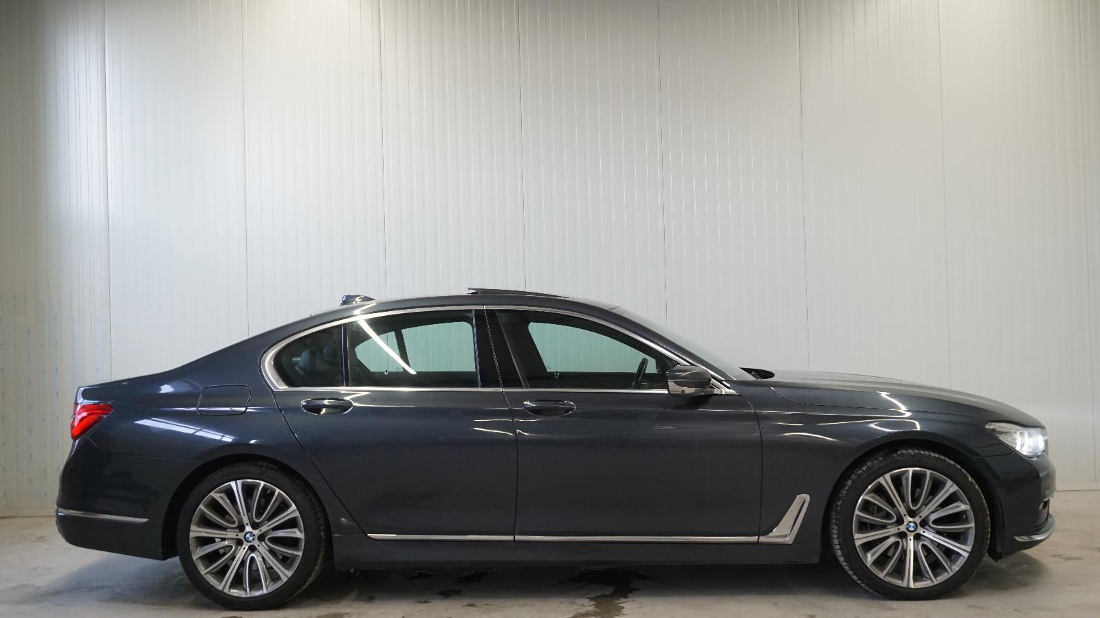 BMW 740d xDrive *Schiebedach*Memory*SoftClose*