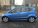 Mercedes-Benz A 150 Avantgarde  TÜV neu - Mercedes-Benz A 150 Gebrauchtwagen in Krefeld