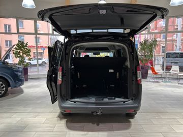 Ford Tourneo Courier Titanium AHK