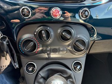 Fahrzeugabbildung Fiat 500 DolceVita MildHybrid Temp DAB Glasdach uvm.