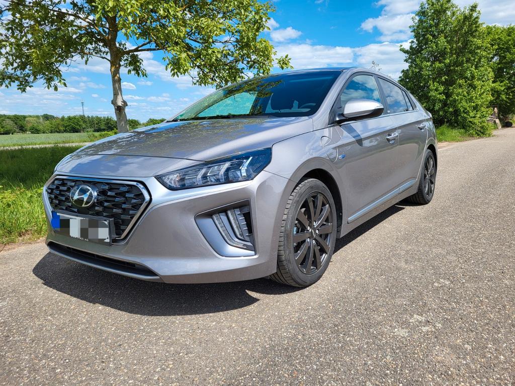 Hyundai IONIQ