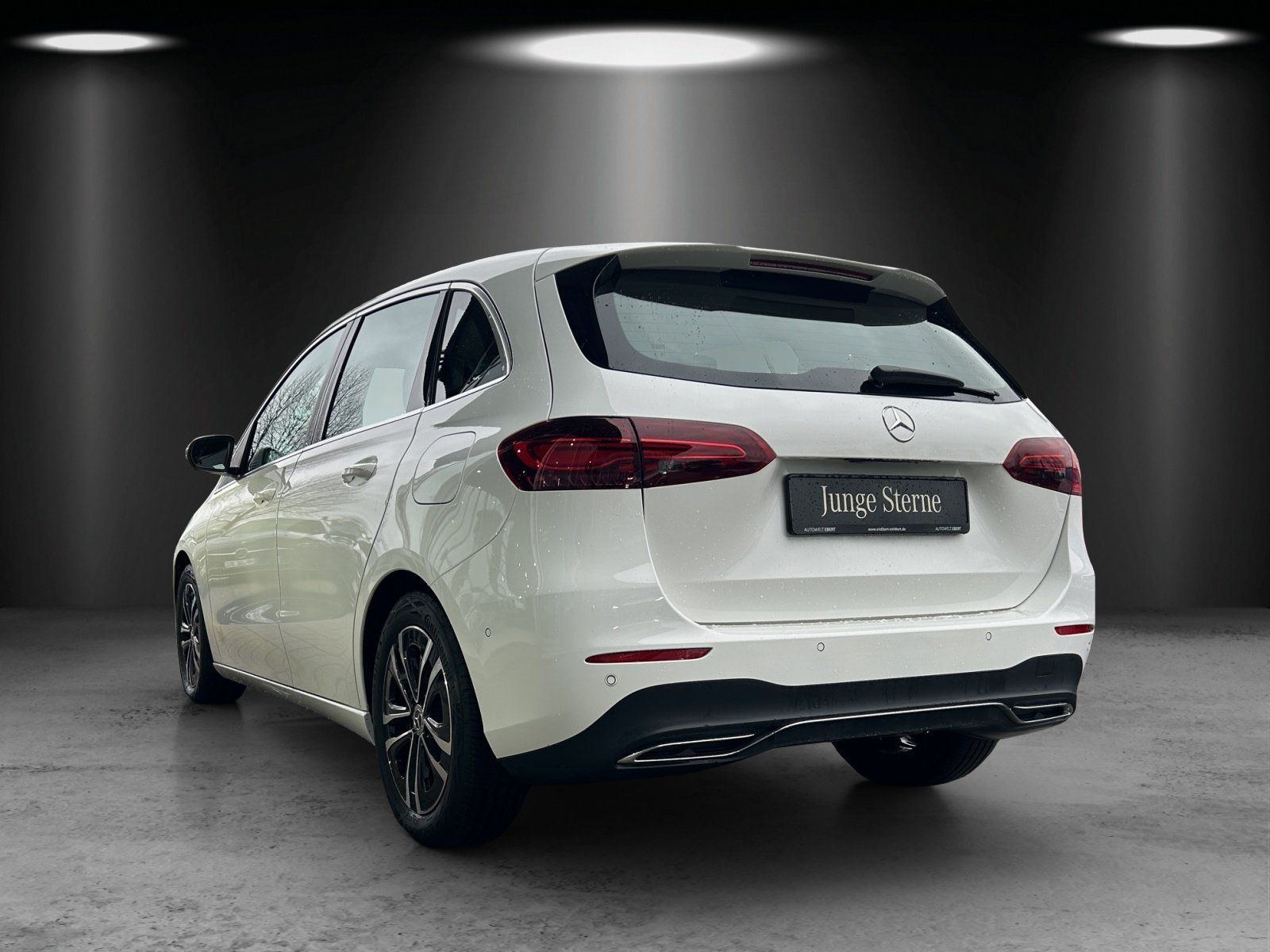 Fahrzeugabbildung Mercedes-Benz B 200 Progr Advanced DISTRO 360°AHK MBUX WinterP