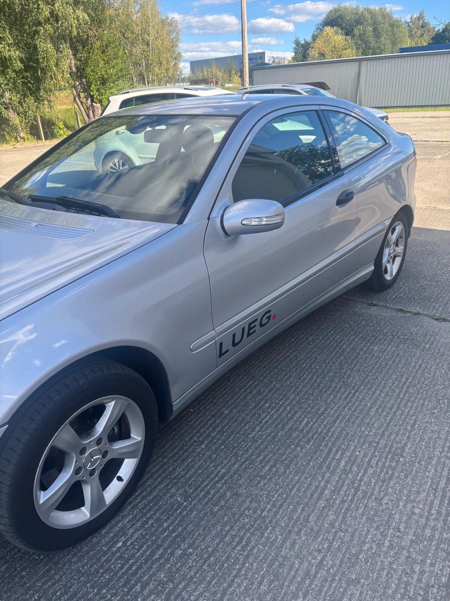 Mercedes-Benz CLC 200