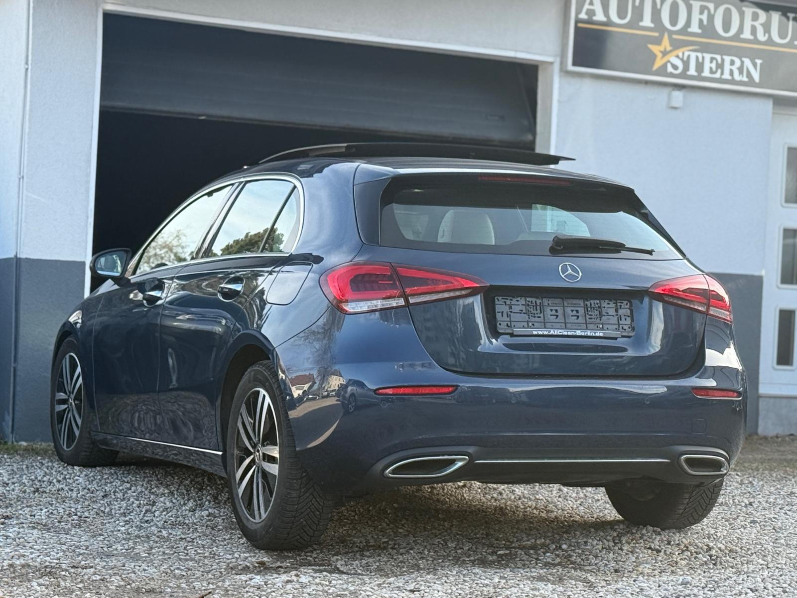 Mercedes-Benz A 180 d     PANO/MEMORY/MULTIBEAM/KAMERA/