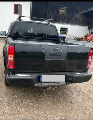 Nissan Navara Pickup Double Cab LE 4X4