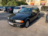 BMW 320i Touring - BMW aus 2000: Kombi