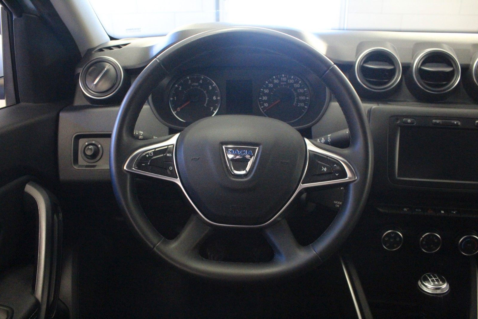 Fahrzeugabbildung Dacia Duster Sce 115 Prestige *Navigation *