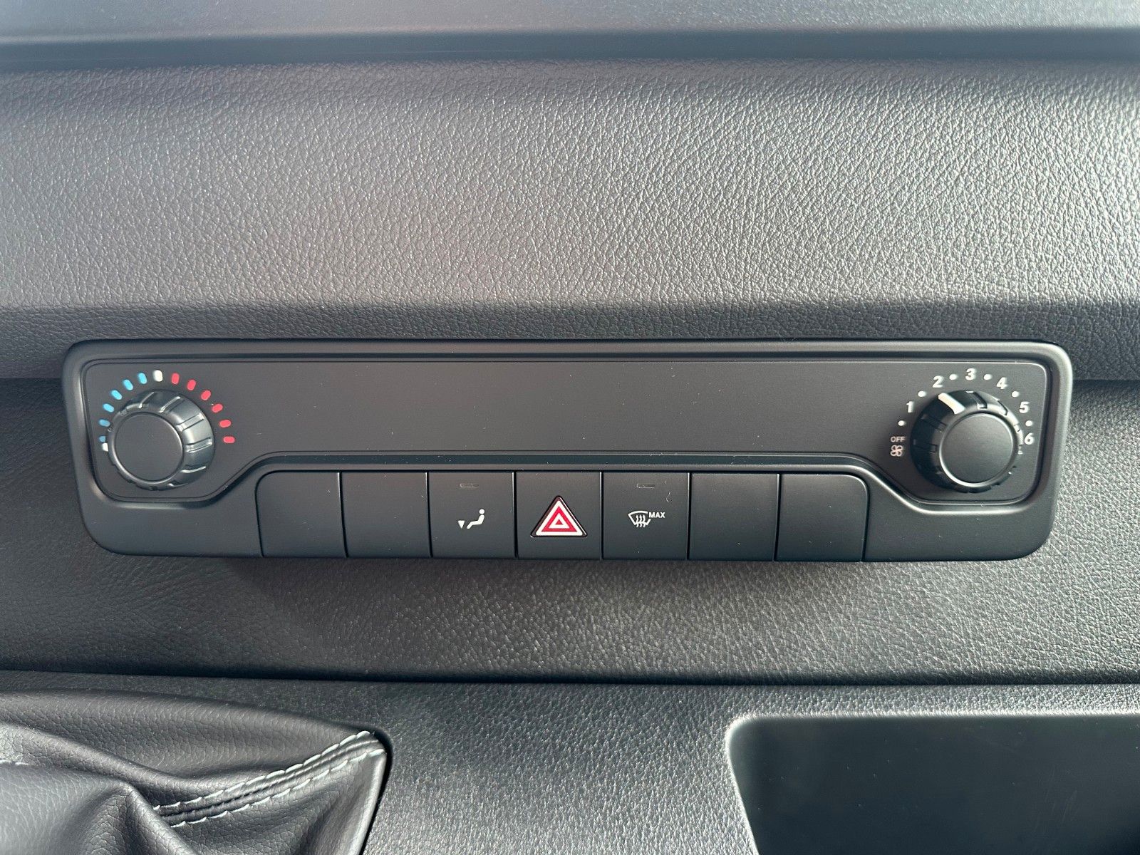 Fahrzeugabbildung Mercedes-Benz Sprinter 311 CDI 4325 Fahrgestell