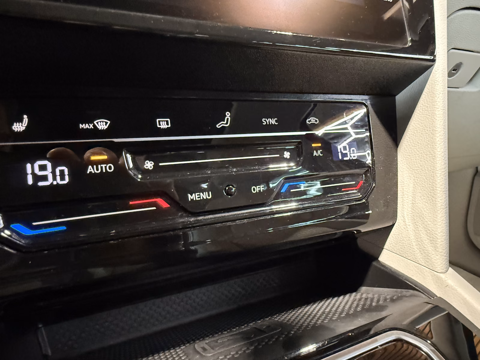 Volkswagen Passat 2,0 TDI 4M DSG Navi*360*Pano*AHK, миниатюра 24
