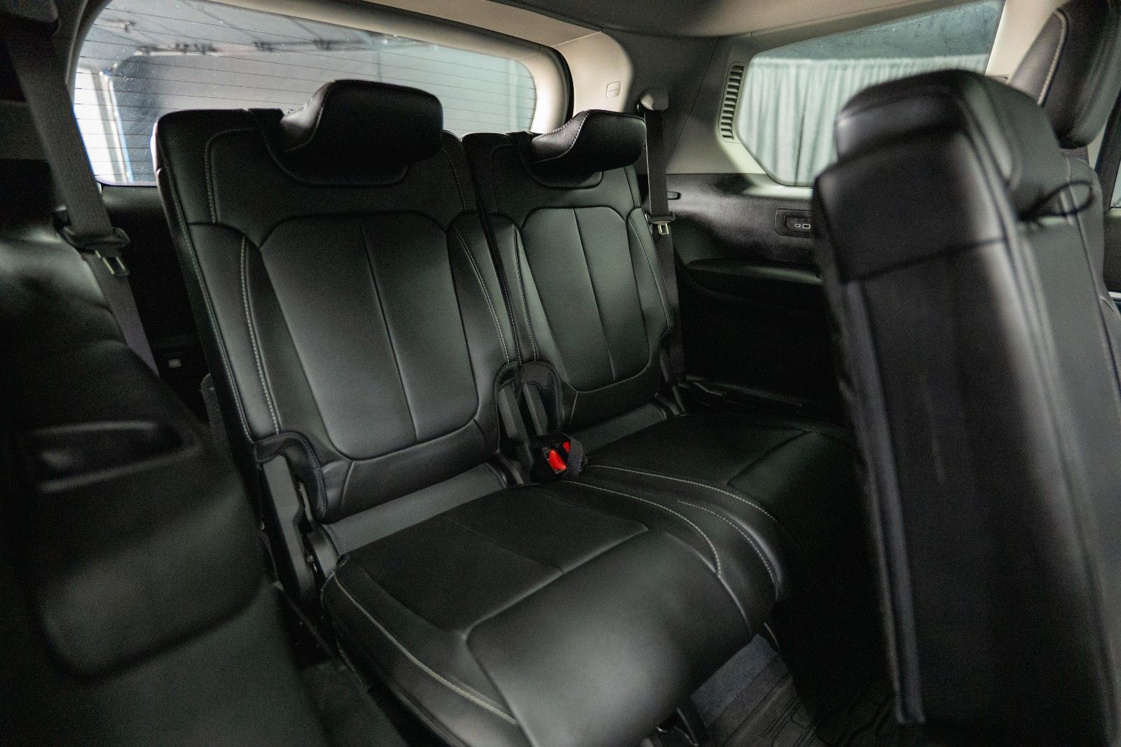 Fahrzeugabbildung Jeep Grand Cherokee 3.6 4x4 LIMITED L Night*ACC*Pano*