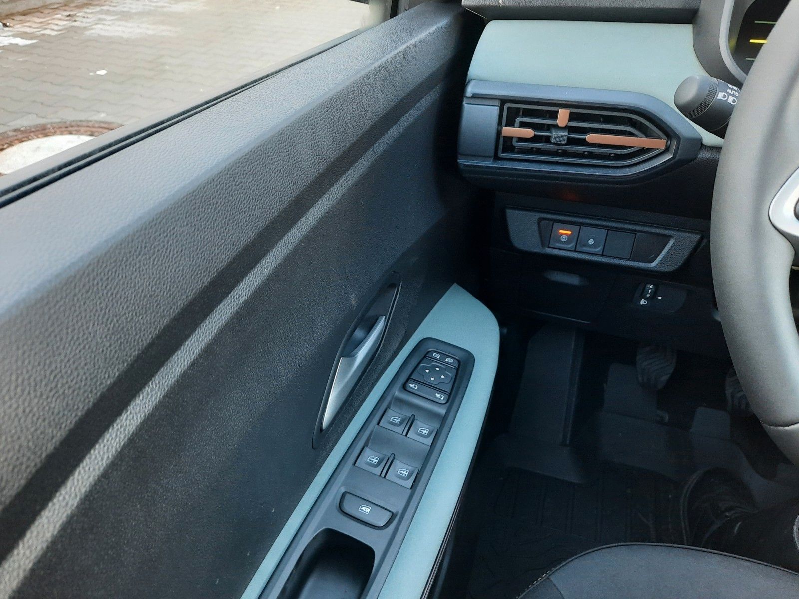 Dacia Sandero - Bild 12