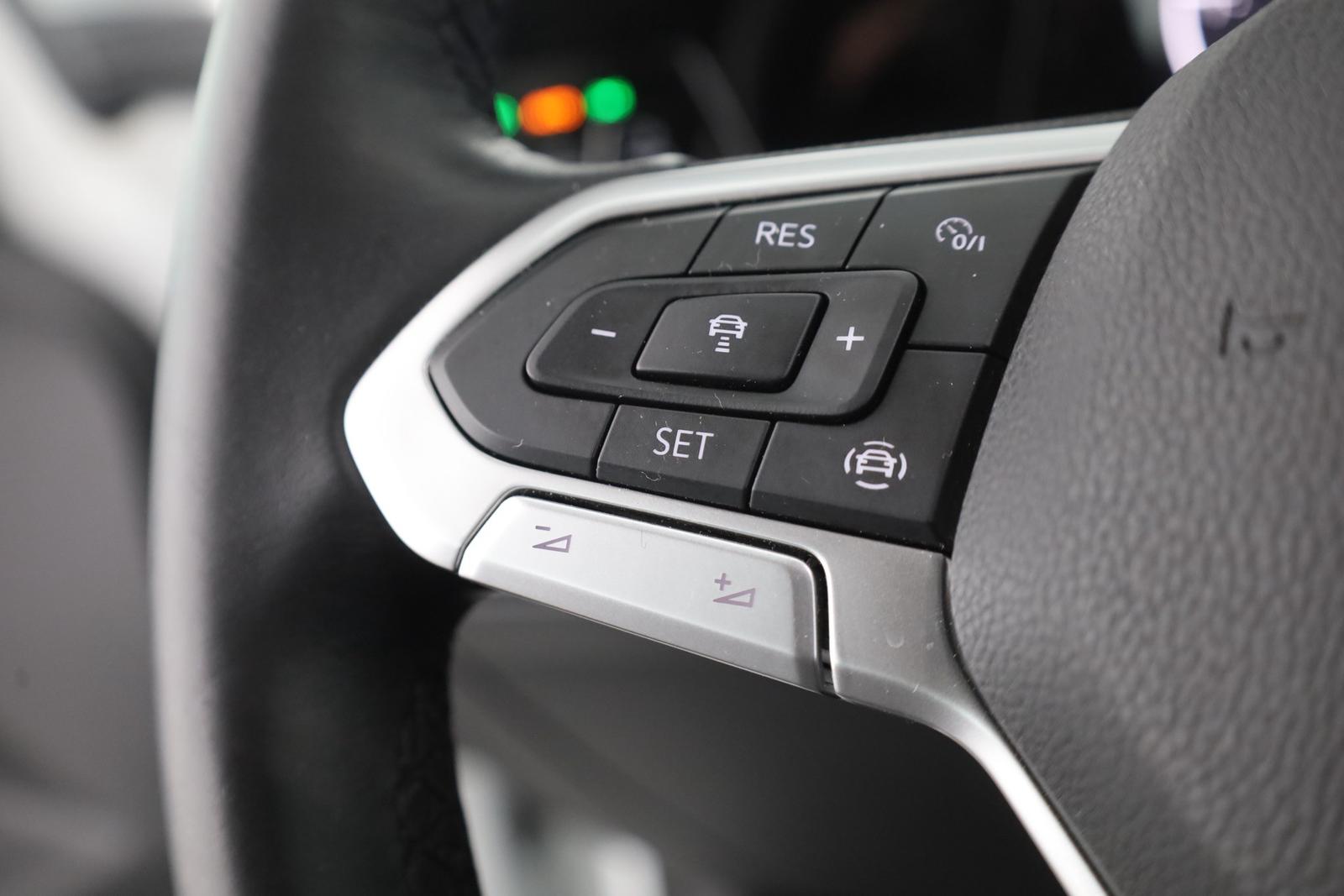 Volkswagen Golf VIII 1.5 TSI Life LED Sitzheizung ACC, миниатюра 15