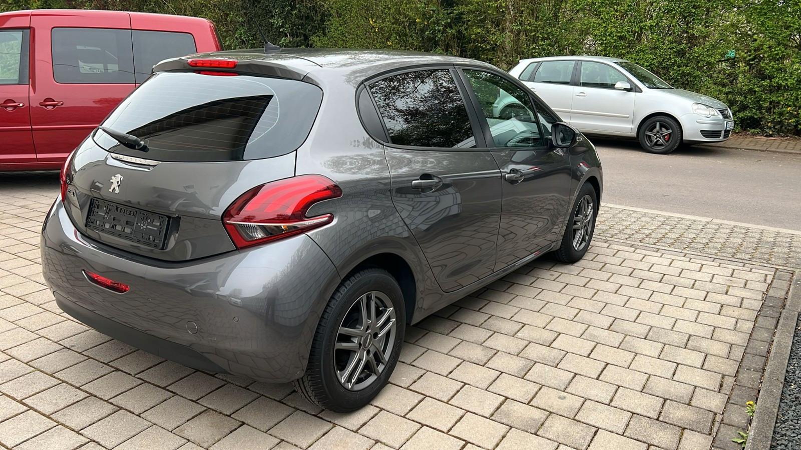 Peugeot 208 Active
