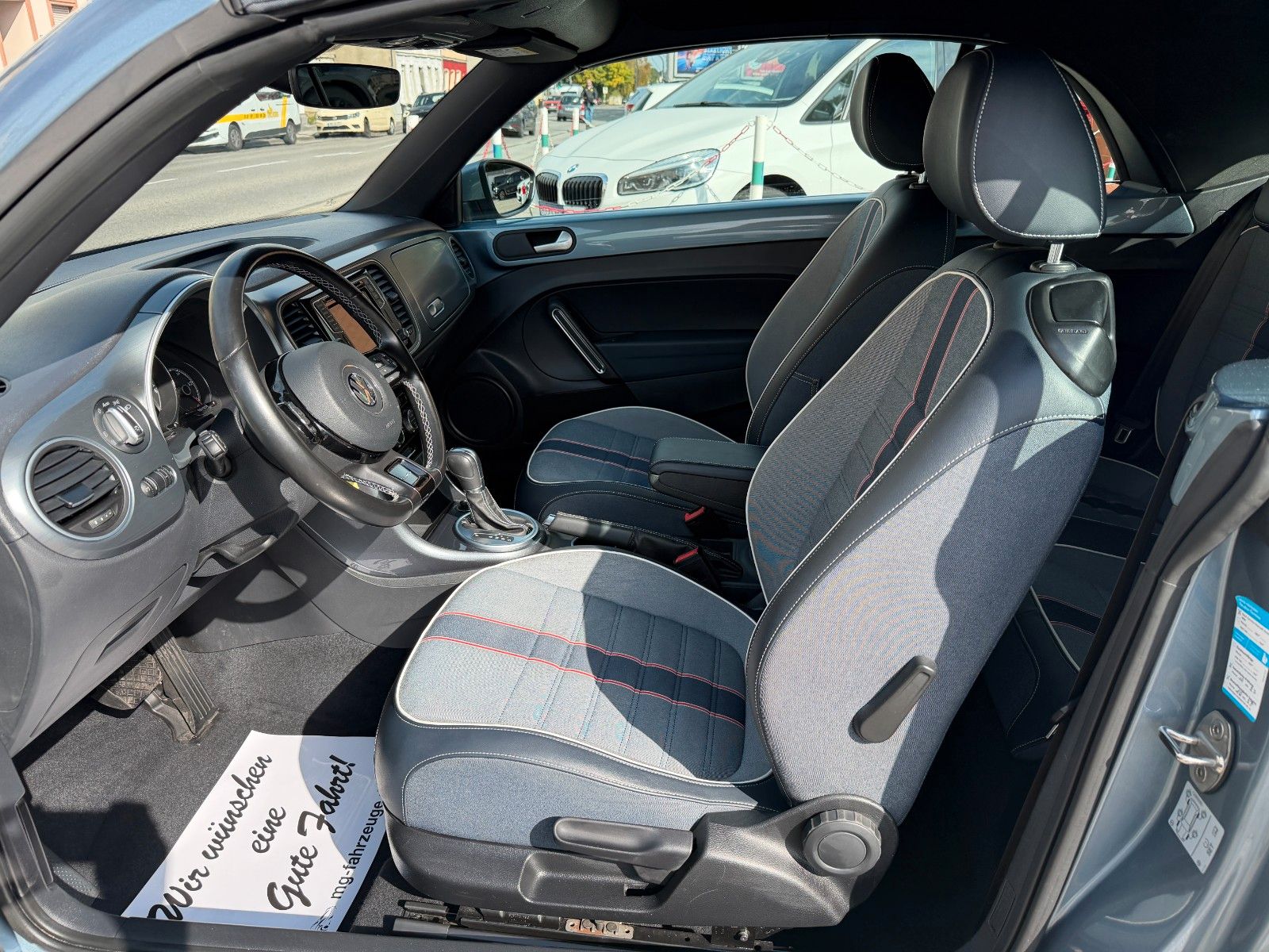 Fahrzeugabbildung Volkswagen Beetle Cabriolet SONDERM. DENIM AUTOM. SCHECKH.