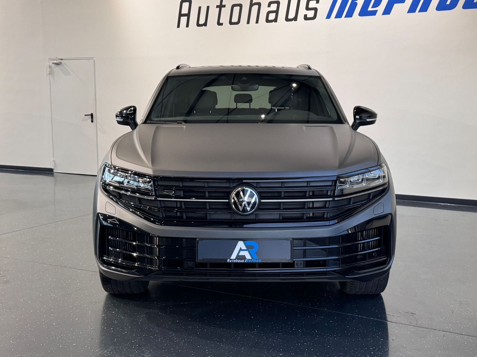 Volkswagen Touareg R 3.0 TSI eHybrid 4Motion PANO MATRIX AH foto 5