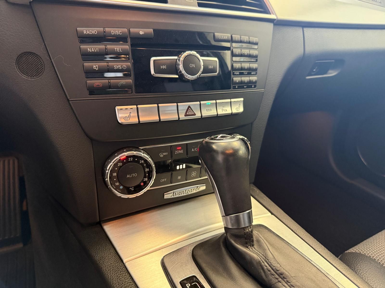 Fahrzeugabbildung Mercedes-Benz C 250 C -Klasse T-Modell/Navi/Klima/Tempomat