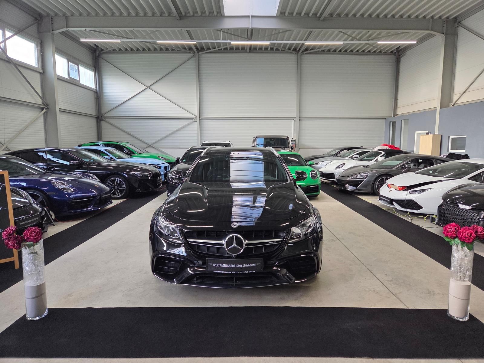 MERCEDES-BENZ E 63 S AMG 4Matic /Pano/360°/Burmester/*518€