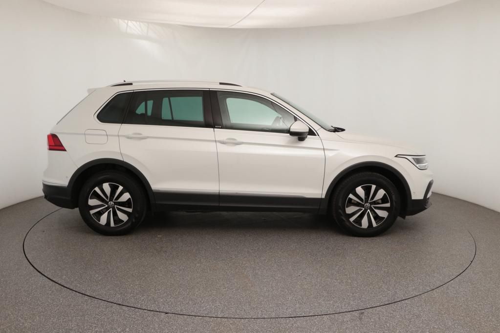 Volkswagen Tiguan Life MOVE 2.0 TDI SCR Tempo*PDC*RFK*Klima
