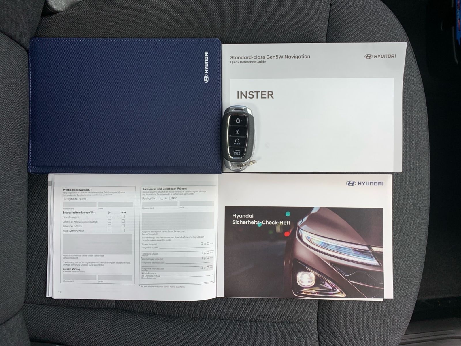 Fahrzeugabbildung Hyundai INSTER Select Elektro 49 kWh