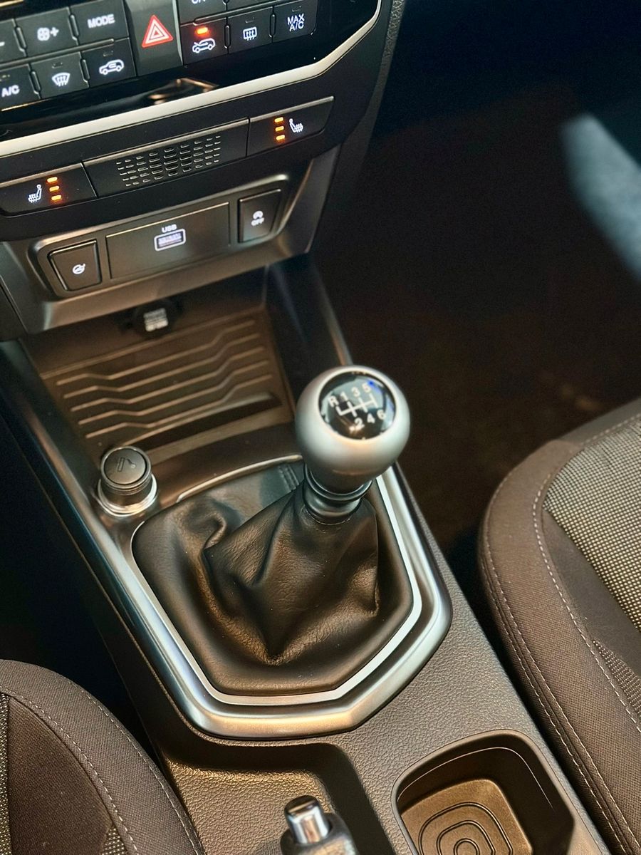 Fahrzeugabbildung Ssangyong KGM Tivoli Bliss *NAVI*LED*Klima*