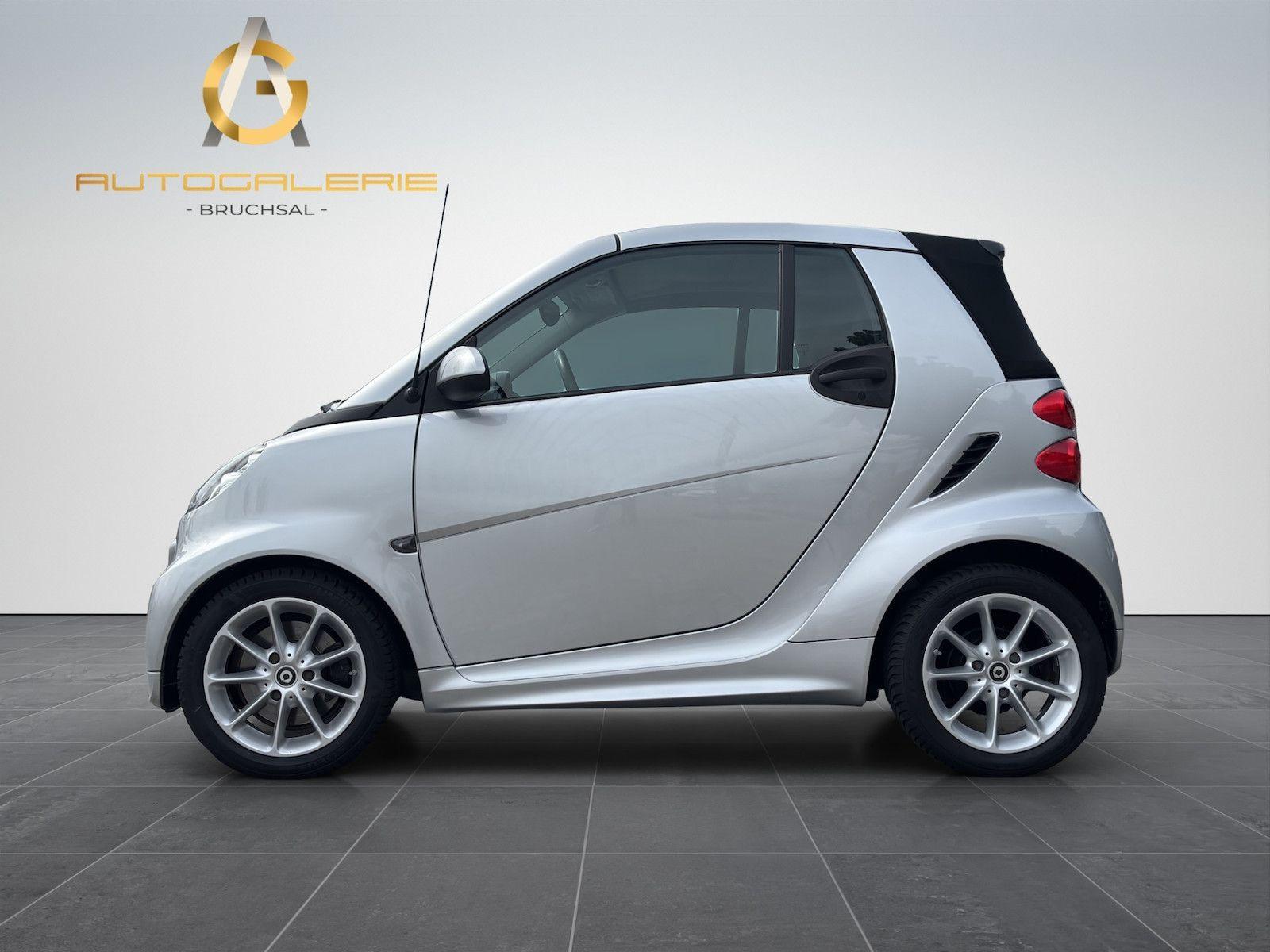 Smart ForTwo Basis 62 kW NAVI | CABRIO | AUTOMATIK